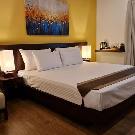City Oasis 66 Негомбо Екстериор снимка
