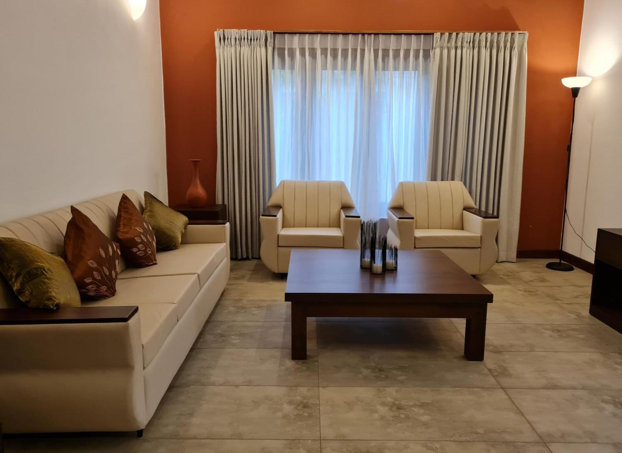 City Oasis 66 Негомбо Екстериор снимка